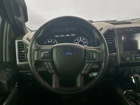 Used 2019 Ford F150 XLT w/ Equipment Group 302A Luxury AWD/4WD image 17