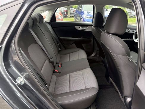 Certified 2023 Kia Forte LXS FWD image 25