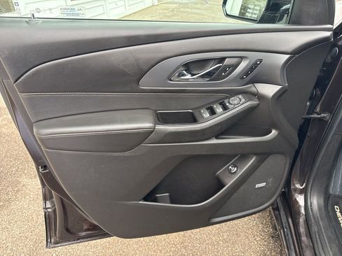 Certified 2018 Chevrolet Traverse Premier image 12