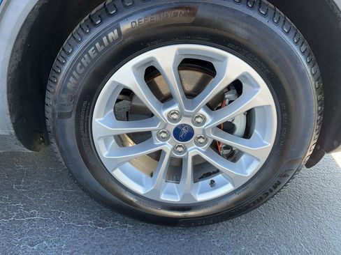 Used 2021 Ford Escape SE image 22