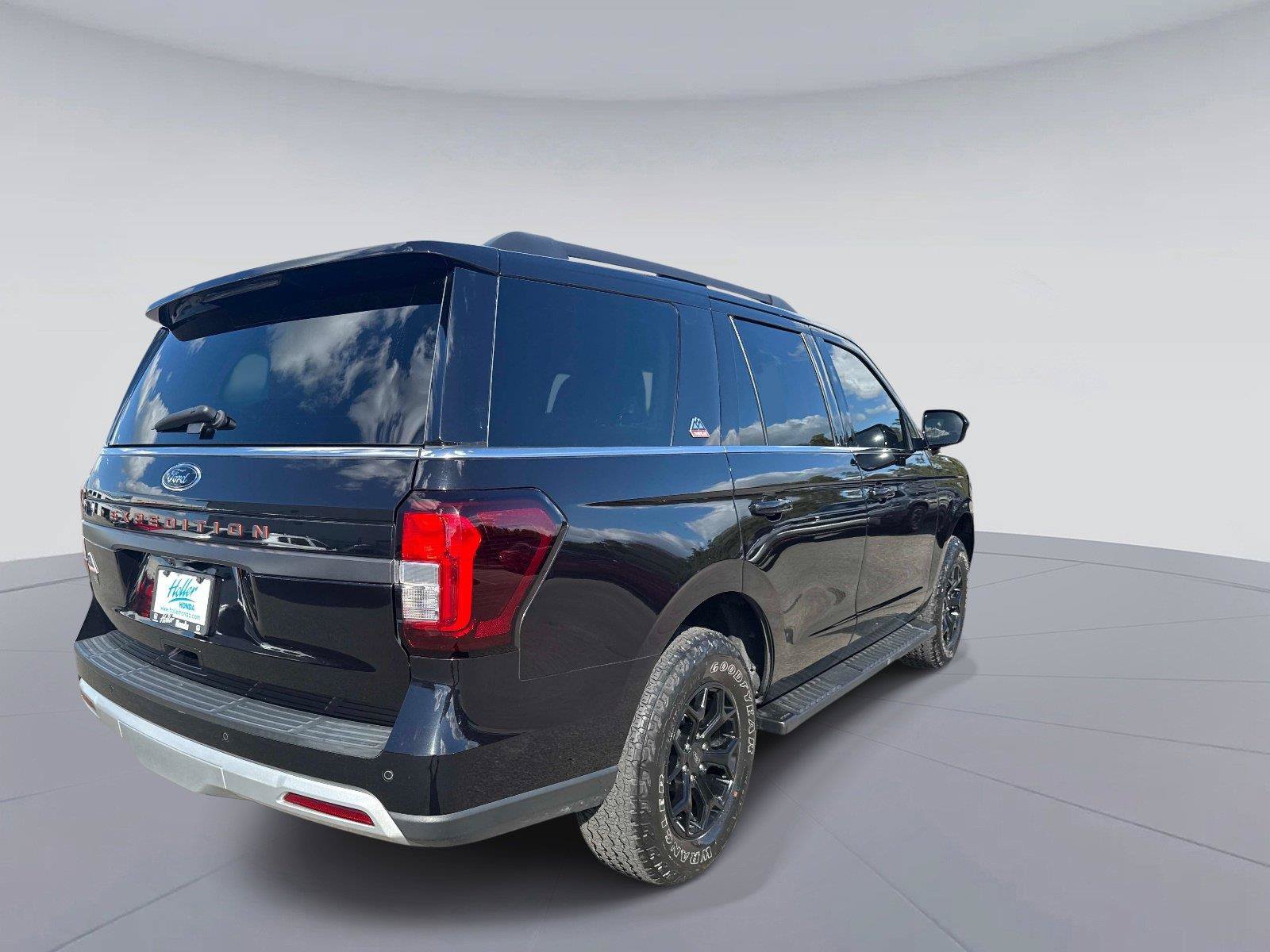 Used 2022 Ford Expedition Timberline AWD/4WD image 4