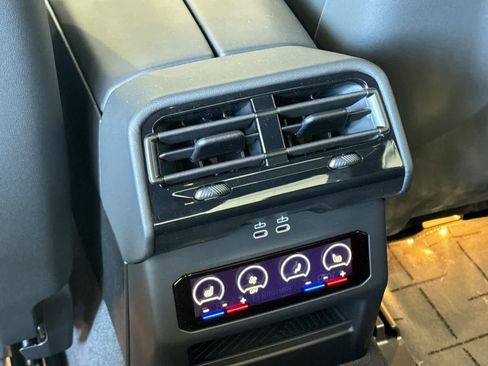 New 2026 BMW M5 w/ Carbon Package image 16