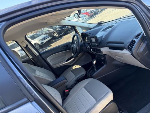 Used 2020 Ford EcoSport S image 18