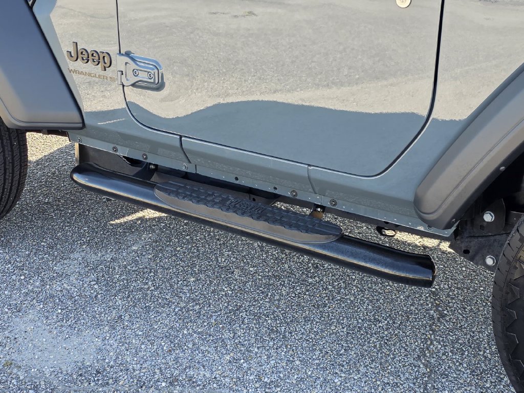 Used 2026 Jeep Wrangler Sport AWD/4WD image 27