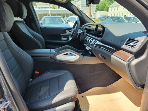 New 2026 Mercedes-Benz GLS 450 4MATIC image 11
