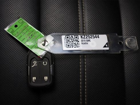 Used 2019 GMC Acadia Denali w/ Technology Package image 27