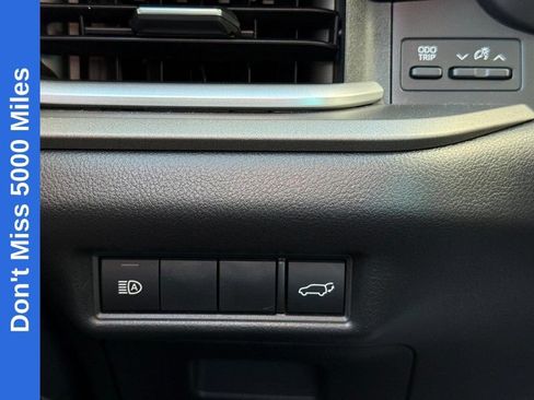 Used 2025 Toyota Grand Highlander AWD image 31