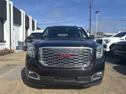 Used 2020 GMC Yukon XL Denali w/ Denali Ultimate Package image 2