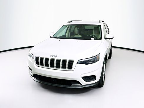 Used 2021 Jeep Cherokee Latitude image 3