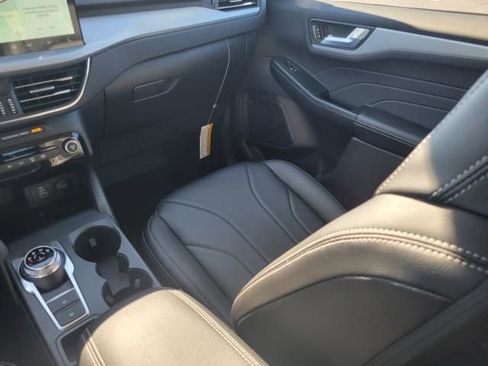 New 2026 Ford Escape SE w/ PHEV Premium Package image 19