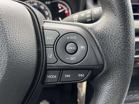 Used 2025 Toyota RAV4 LE FWD image 33