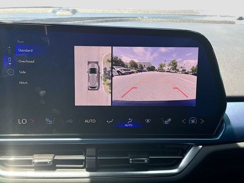 Used 2024 Chevrolet Equinox EV LT FWD image 15