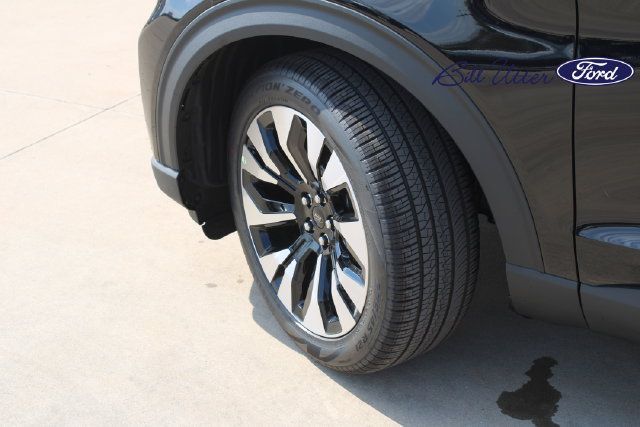 New 2027 Ford Explorer Platinum RWD image 5
