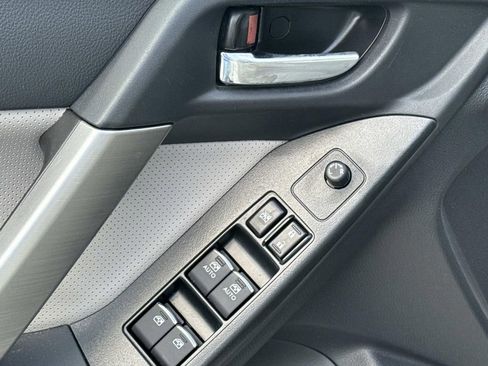 Used 2017 Subaru Forester 2.5i Limited image 20
