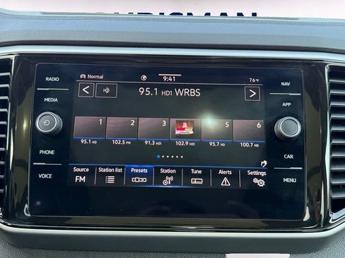 Used 2023 Volkswagen Atlas SEL AWD/4WD image 14