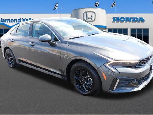 Used 2025 Kia K5 LXS FWD image 1