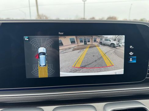 Used 2020 Mercedes-Benz GLE 350 4MATIC w/ Premium Package image 17