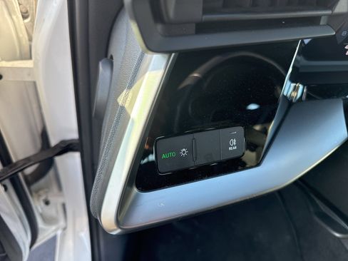 Used 2022 Audi A3 2.0T Premium image 8