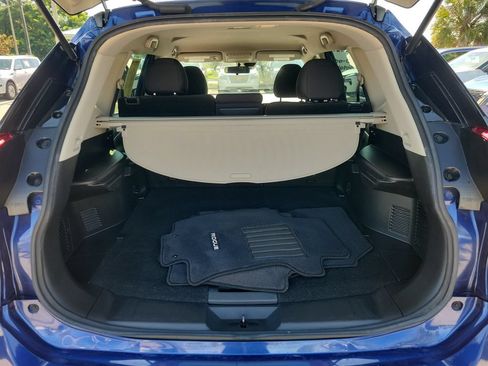 Used 2019 Nissan Rogue S FWD image 7