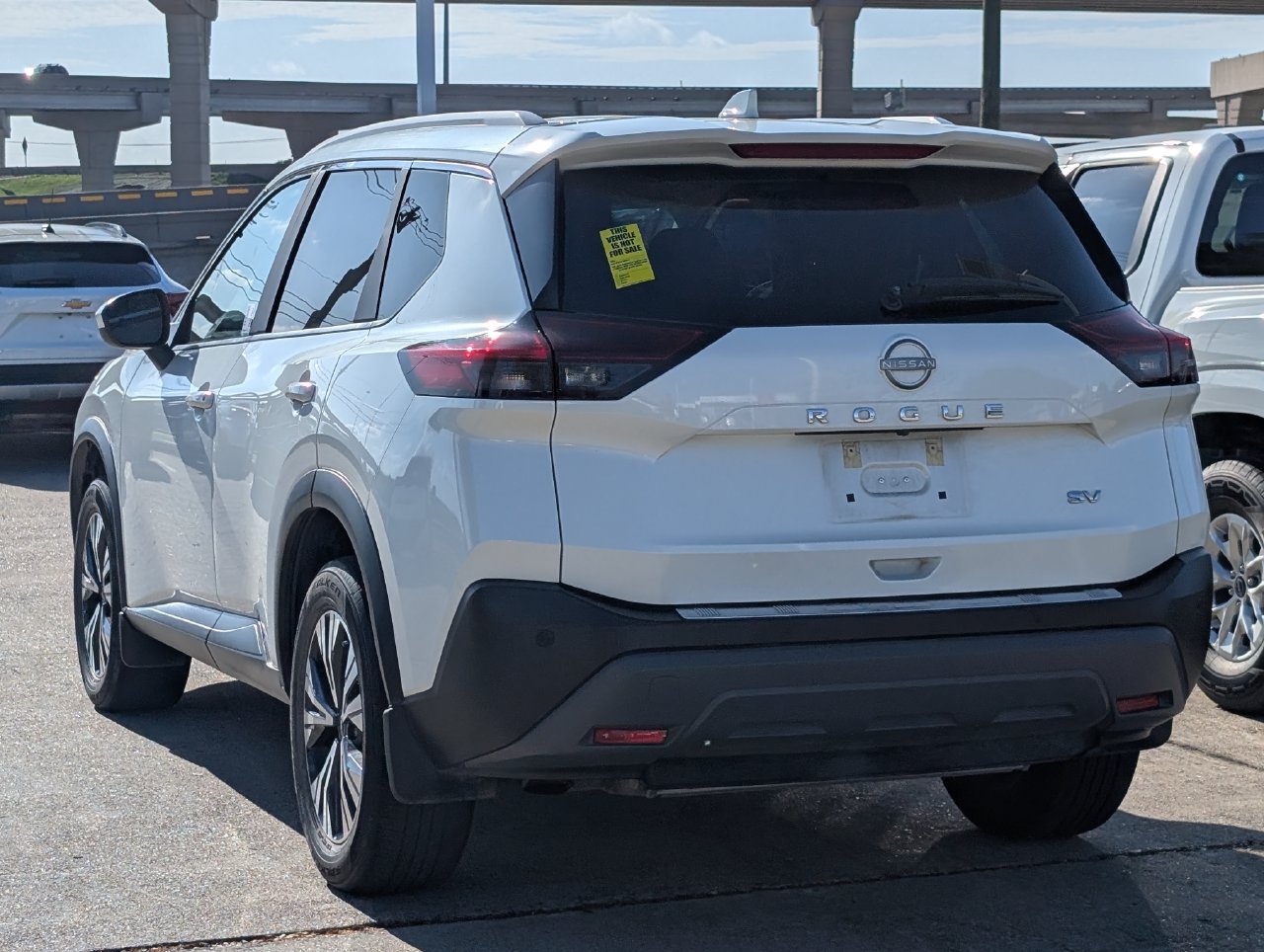 Used 2023 Nissan Rogue SV w/ SV Premium B Package FWD image 4