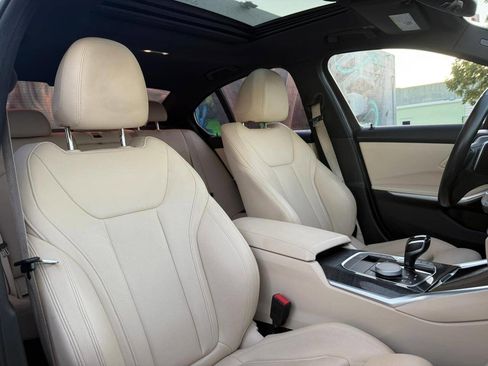 Used 2019 BMW 330i xDrive Sedan w/ Driving Assistance Package image 19