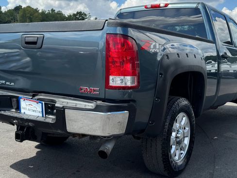 Used 2012 GMC Sierra 2500 SLE w/ SLE Preferred Package AWD/4WD image 5