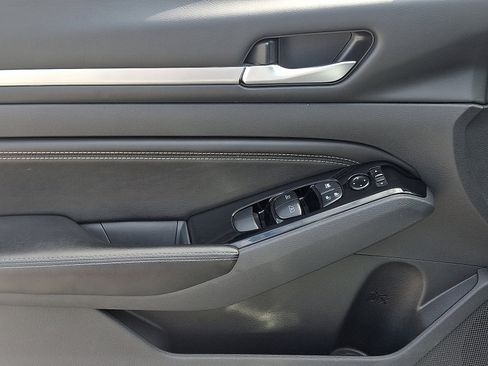 Used 2022 Nissan Altima 2.5 SL image 13