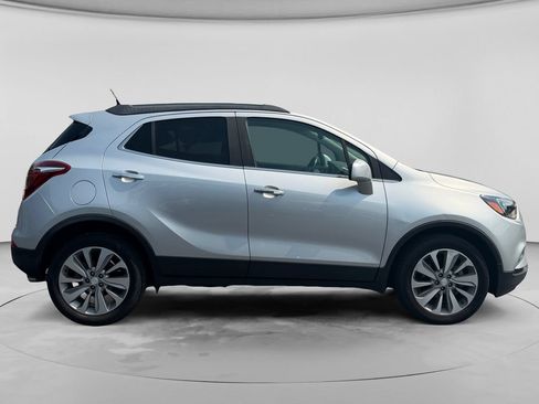 Used 2020 Buick Encore Preferred FWD image 11