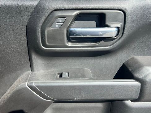 Used 2024 Chevrolet Silverado 1500 Custom image 8