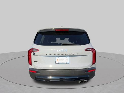 Used 2022 Kia Telluride SX w/ SX Prestige Package AWD/4WD image 9