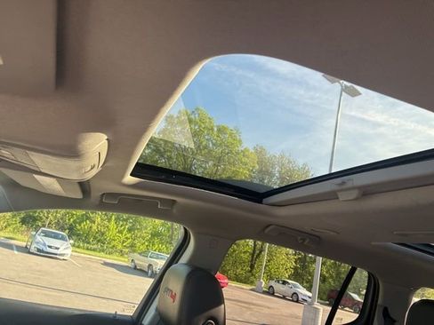 Used 2021 GMC Acadia AT4 w/ Trailering Package AWD/4WD image 12