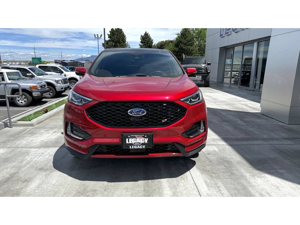 Used 2024 Ford Edge ST w/ Equipment Group 401A AWD/4WD image 2
