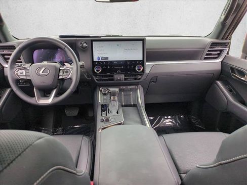 Used 2025 Lexus GX 550 w/ Accessory Package (Z1) AWD/4WD image 17