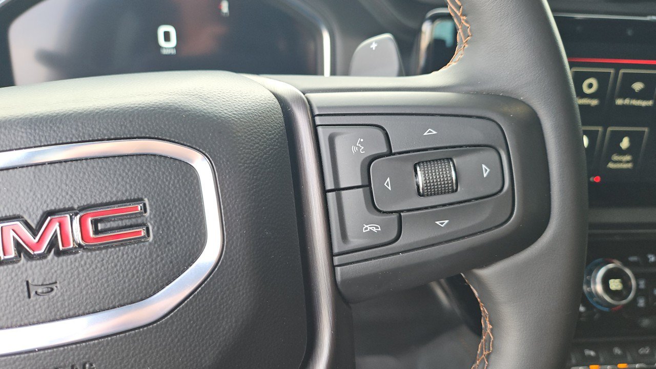 Used 2025 GMC Sierra 1500 AT4 w/ AT4 Premium Package AWD/4WD image 19