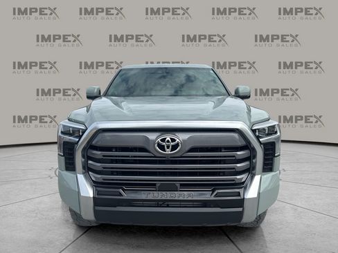 Used 2025 Toyota Tundra Limited AWD/4WD image 2