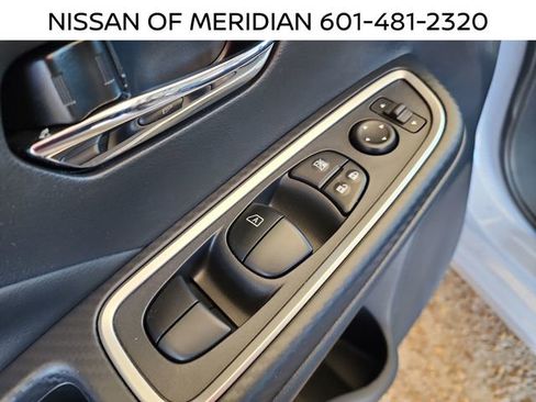 New 2025 Nissan Versa SR w/ Trunk Package image 10