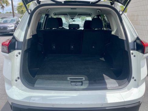 Used 2024 Nissan Rogue S AWD/4WD image 5