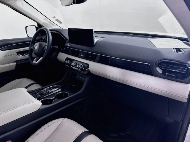 Used 2026 Honda Pilot Touring image 34