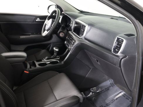 Used 2022 Kia Sportage LX image 20
