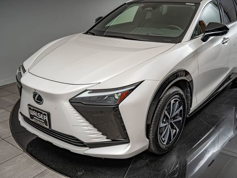 Certified 2024 Lexus RZ 300e Premium w/ Technology Package FWD image 14