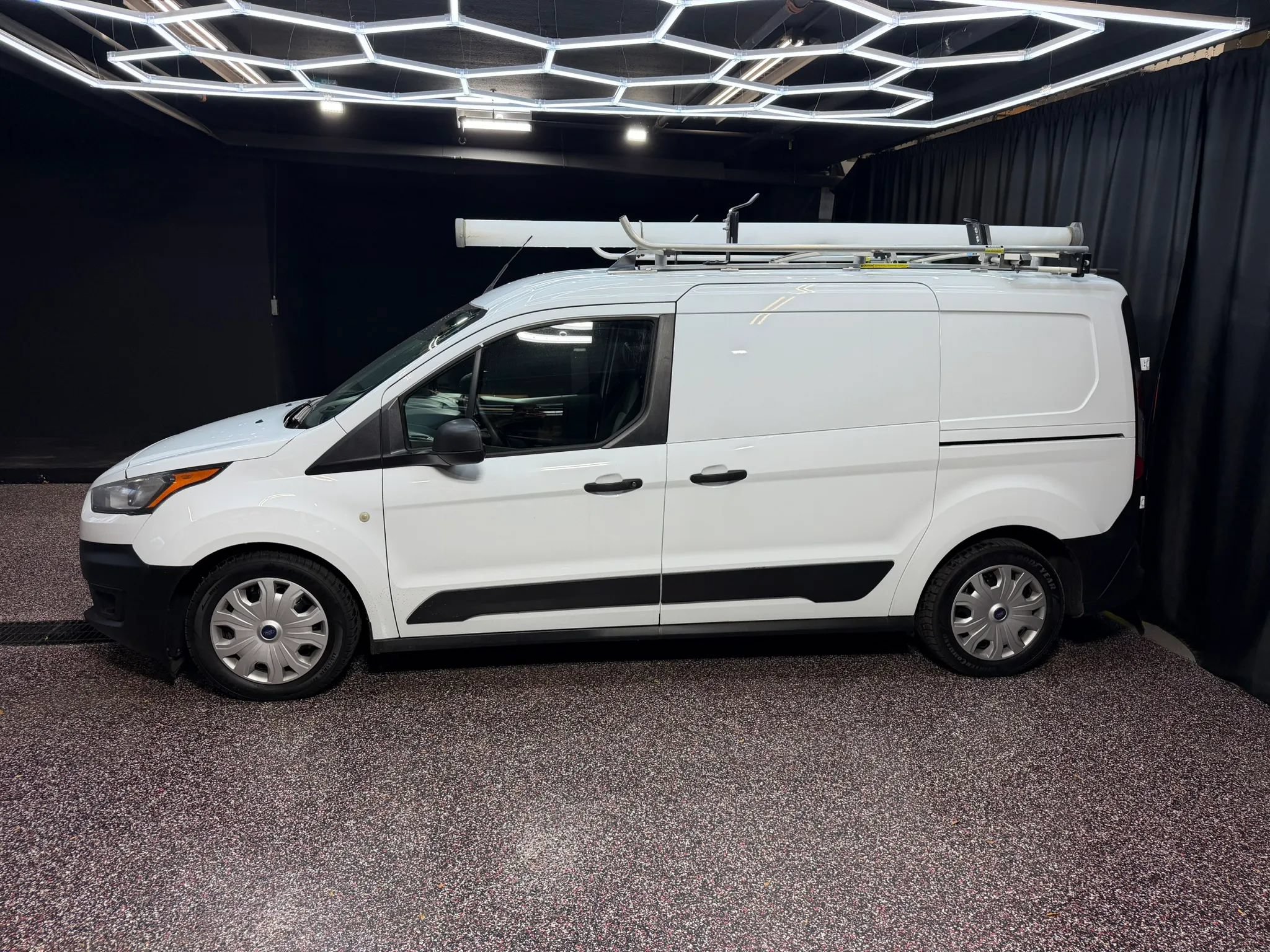 Used 2020 Ford Transit Connect XL FWD image 4