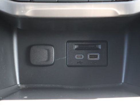 Used 2023 GMC Acadia AT4 AWD/4WD image 21