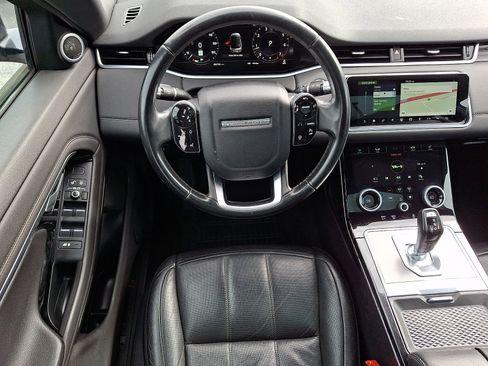 Used 2020 Land Rover Range Rover Evoque SE image 11