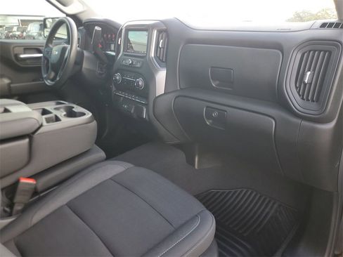 Certified 2024 Chevrolet Silverado 1500 Custom image 29