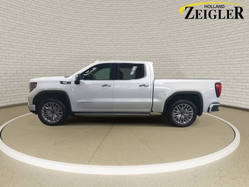 Used 2022 GMC Sierra 1500 Denali image 8