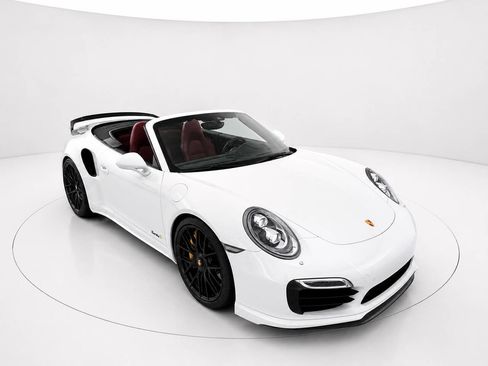 Used 2015 Porsche 911 Turbo S AWD/4WD image 4
