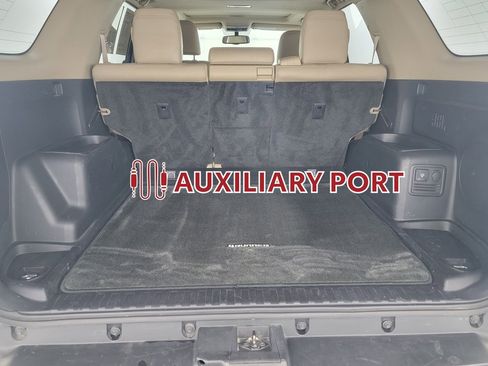 Used 2014 Toyota 4Runner Limited image 29