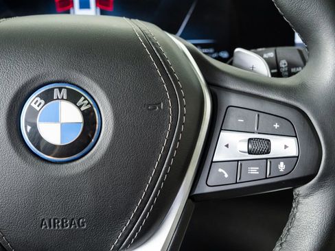 Used 2025 BMW X5 xDrive50e w/ Parking Assistance Package image 10