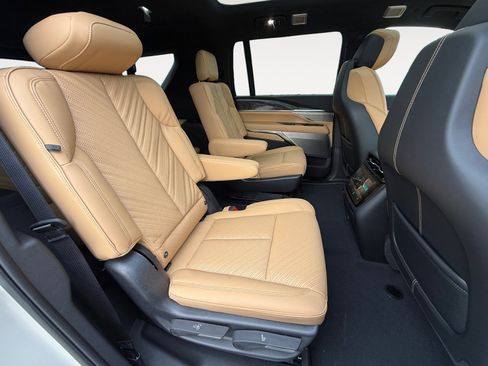 New 2026 Cadillac Escalade IQL Luxury image 18