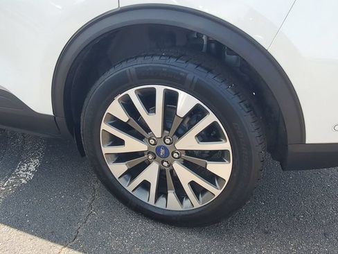 Used 2020 Ford Escape Titanium AWD/4WD image 32